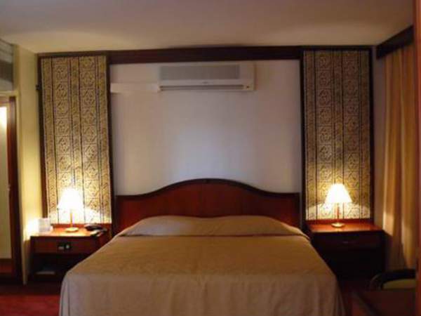 Gaweye Hotel นีอาเมย์ ภายนอก รูปภาพ